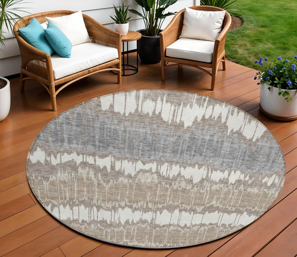 Homeroots 3' Artichoke Green And Ivory Striped Washable Area Rug - Perfect For Indoor And Outdoor Spaces! 8' Round Polyester 585174