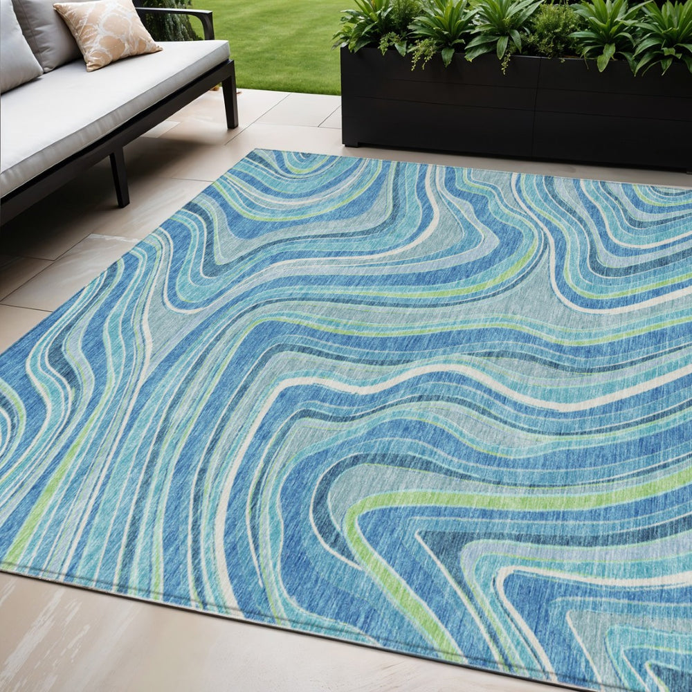 HomeRoots 5' Stylish Navy Blue and Denim Abstract Washable Area Rug for Indoor and Outdoor Spaces 5' X 8' 585203
