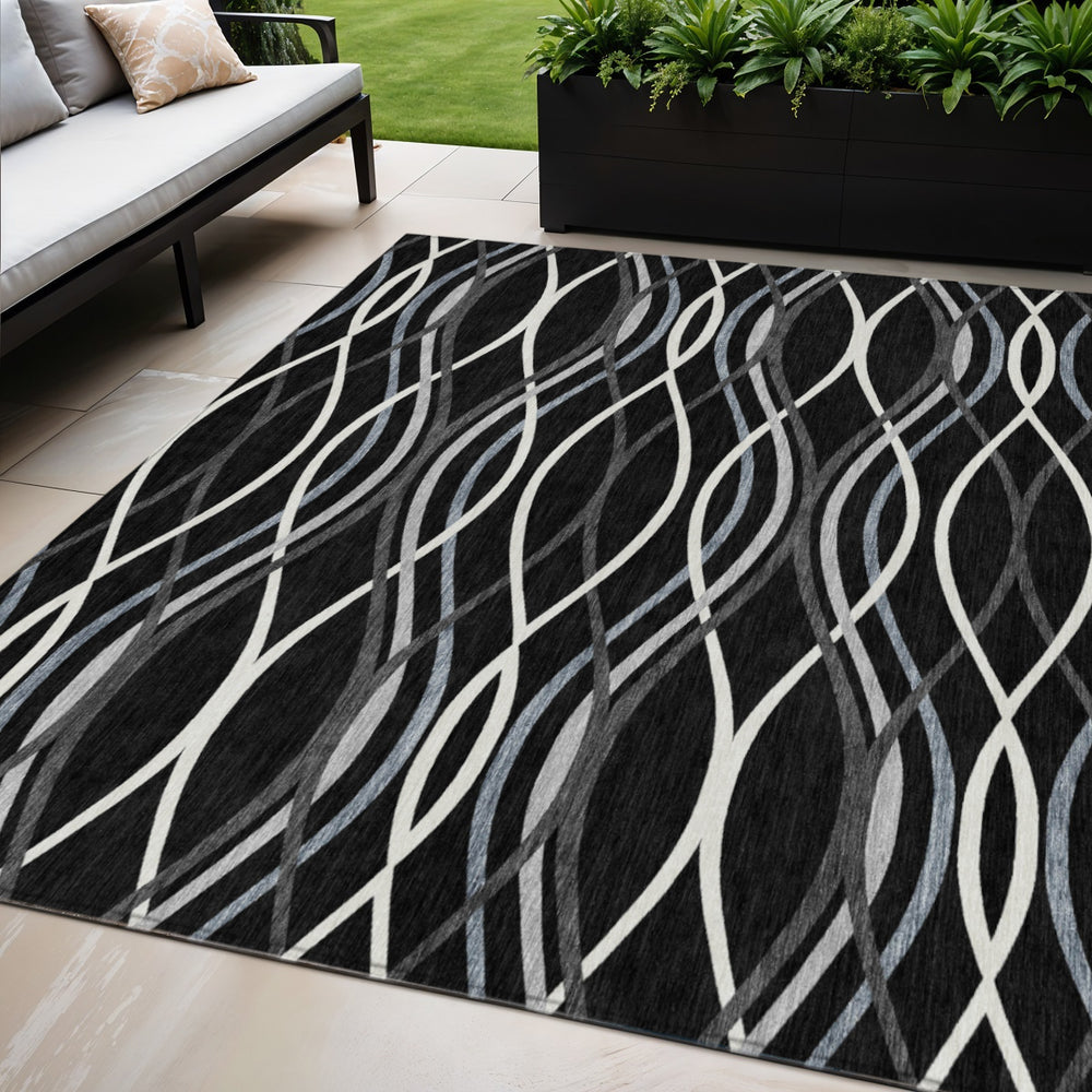 Homeroots 3' Black Gray Ivory Abstract Indoor Outdoor Area Rug - Stylish, Washable, And Durable For Any Space 5' X 8' Polyester 585251