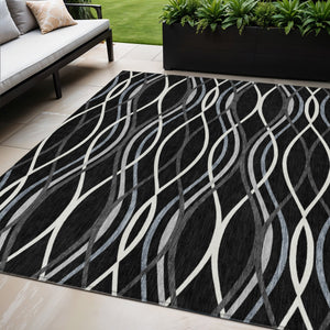 Homeroots 3' Black Gray Ivory Abstract Indoor Outdoor Area Rug - Stylish, Washable, And Durable For Any Space 5' X 8' Polyester 585251
