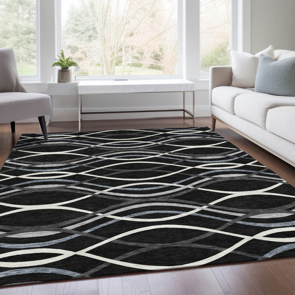 Homeroots 3' Black Gray Ivory Abstract Indoor Outdoor Area Rug - Stylish, Washable, And Durable For Any Space 5' X 8' Polyester 585251