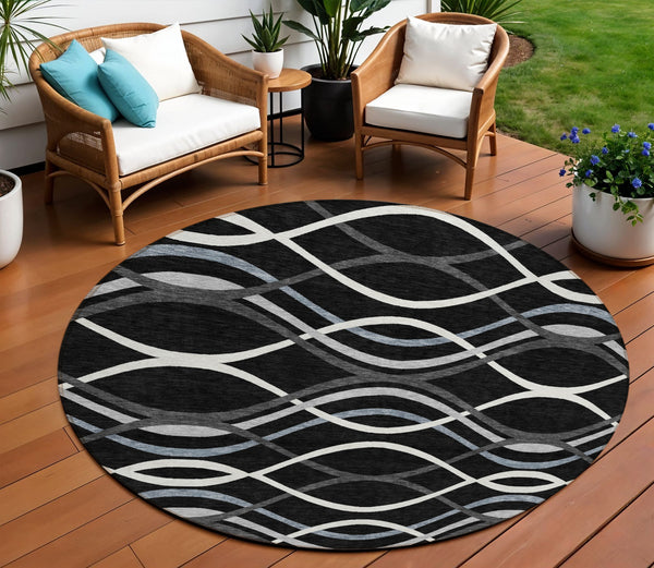 Homeroots 3' Black Gray Ivory Abstract Indoor Outdoor Area Rug - Stylish, Washable, And Durable For Any Space 8' Round Polyester 585252