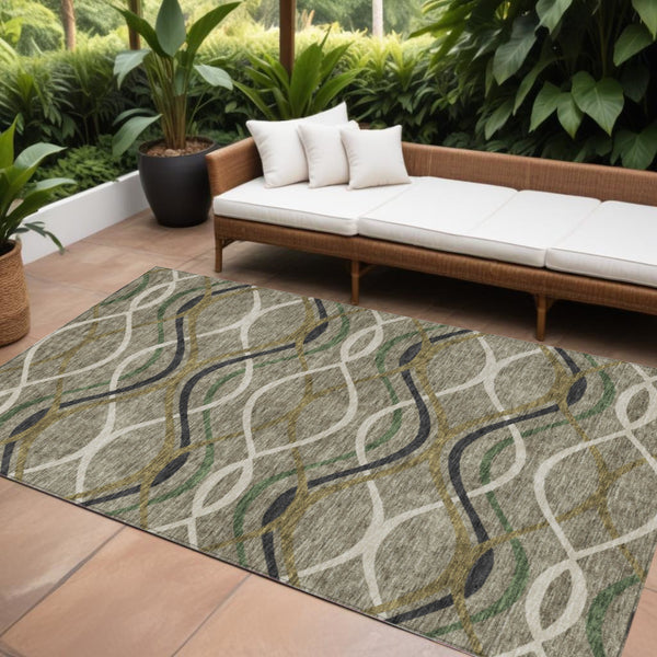 Homeroots 3' Black Gray Ivory Abstract Indoor Outdoor Area Rug - Stylish, Washable, And Durable For Any Space 8' X 10' Polyester 585313