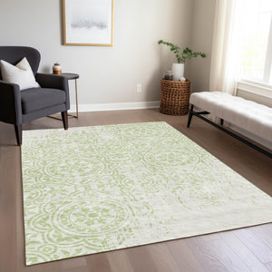 Homeroots 3' Artichoke Green Medallion Rug – Stylish, Washable, Indoor/Outdoor Comfort For Any Space 5' X 8' Polyester 585323