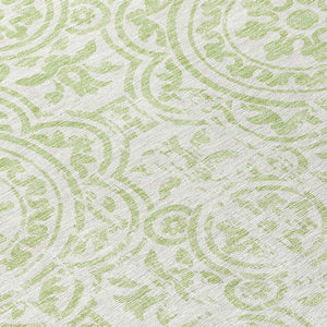 Homeroots 3' Artichoke Green Medallion Rug – Stylish, Washable, Indoor/Outdoor Comfort For Any Space 8' Round Polyester 585324