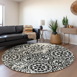 Homeroots 3' Artichoke Green Medallion Rug – Stylish, Washable, Indoor/Outdoor Comfort For Any Space 8' Round Polyester 585330