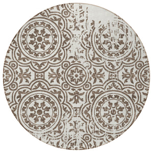 Homeroots 3' Artichoke Green Medallion Rug – Stylish, Washable, Indoor/Outdoor Comfort For Any Space 8' Round Polyester 585336