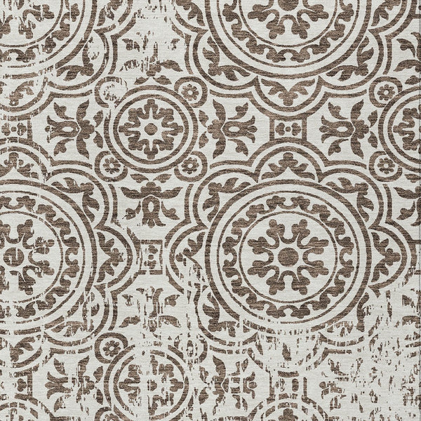 Homeroots 3' Artichoke Green Medallion Rug – Stylish, Washable, Indoor/Outdoor Comfort For Any Space 8' X 10' Polyester 585337