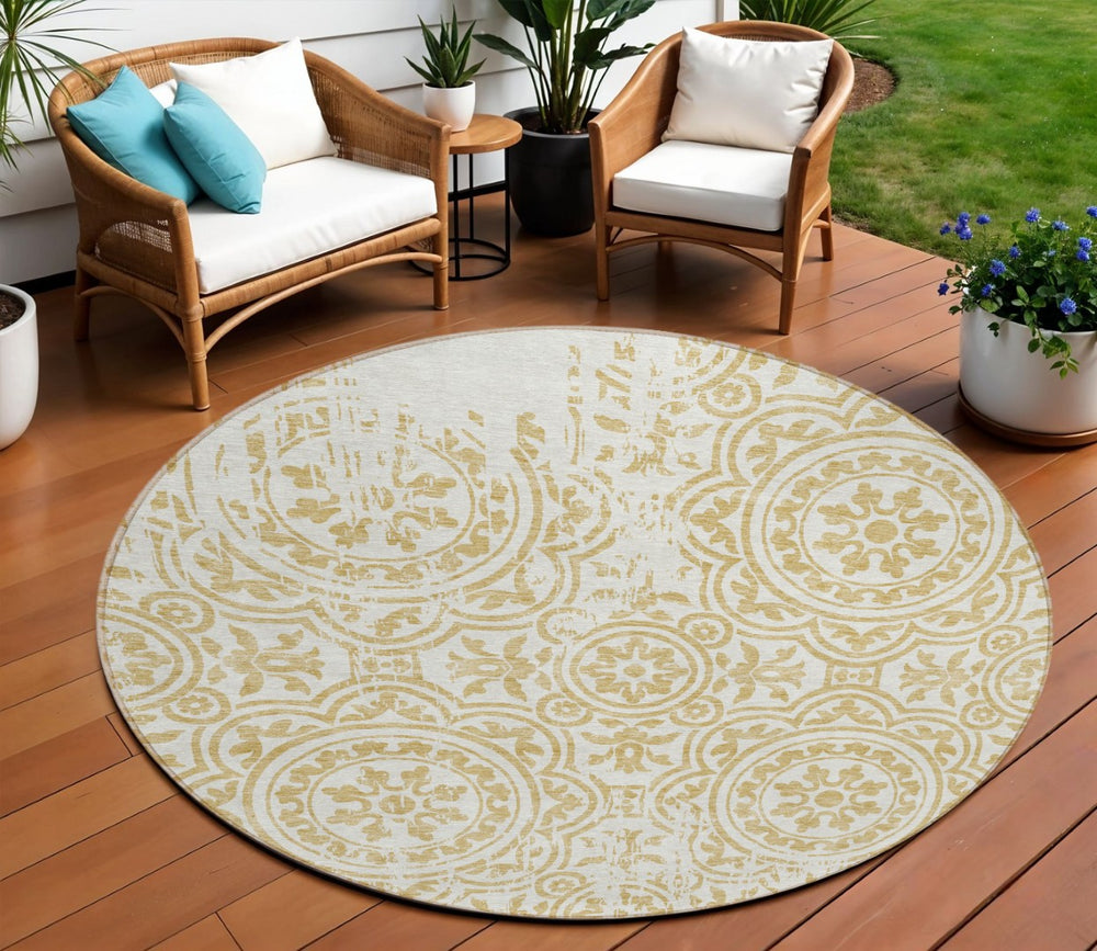 HomeRoots 5' Gold and Ivory Medallion Washable Area Rug – Elegant, Durable Design for Indoor and Outdoor Spaces 8' Round 585342