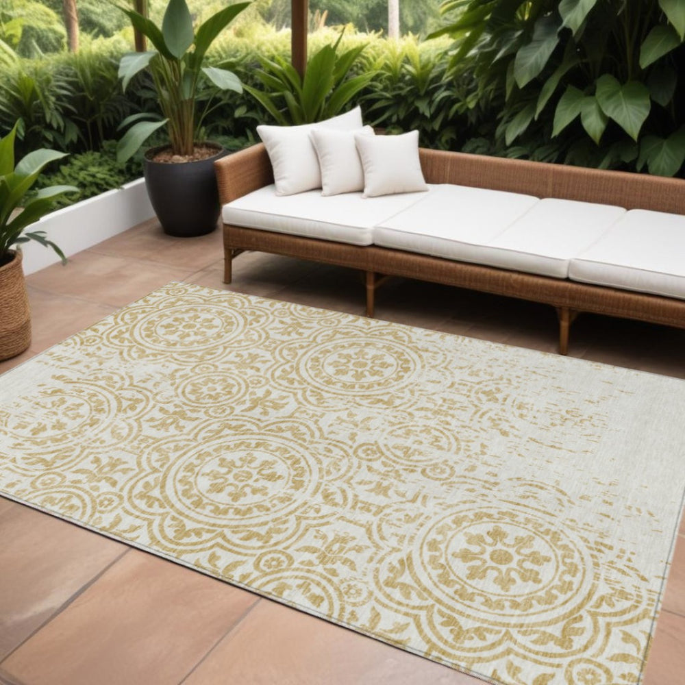 HomeRoots 9' Elegant Gold and Ivory Medallion Area Rug - Durable, Washable, Perfect for Indoor or Outdoor Use 9' X 12' 585344