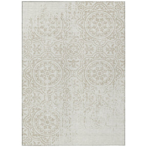 HomeRoots 5' Classic Ivory and Beige Medallion Area Rug - Washable Indoor/Outdoor Durable Design for Any Space 5' X 8' 585347