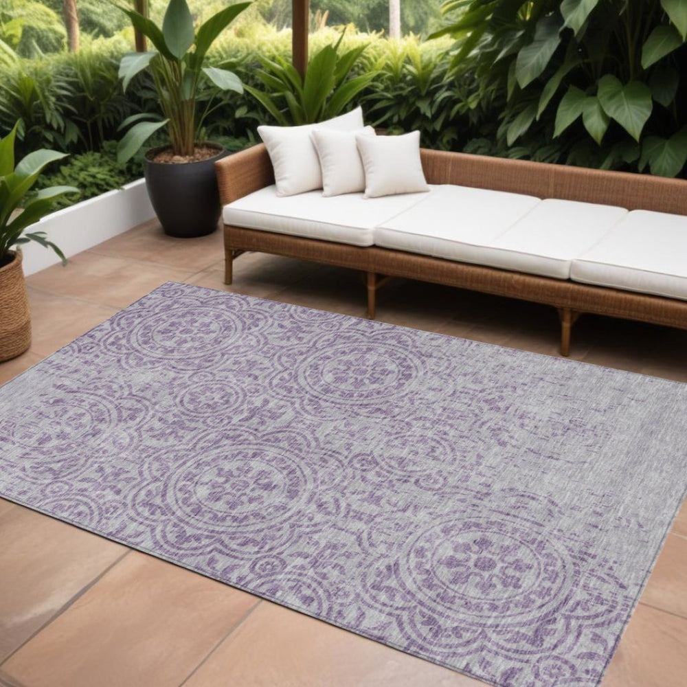 HomeRoots 9' Elegant Lavender Lilac Medallion Washable Area Rug for Stylish Indoor and Outdoor Spaces 9' X 12' 585356