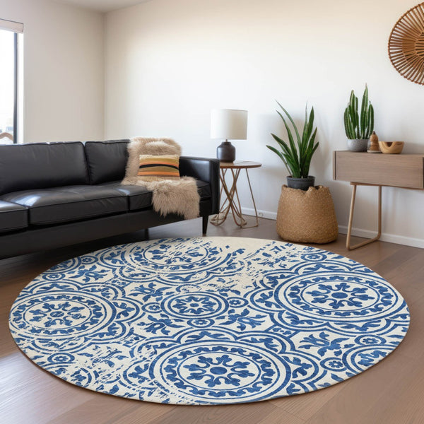 Homeroots 3' Artichoke Green Medallion Rug – Stylish, Washable, Indoor/Outdoor Comfort For Any Space 8' Round Polyester 585360