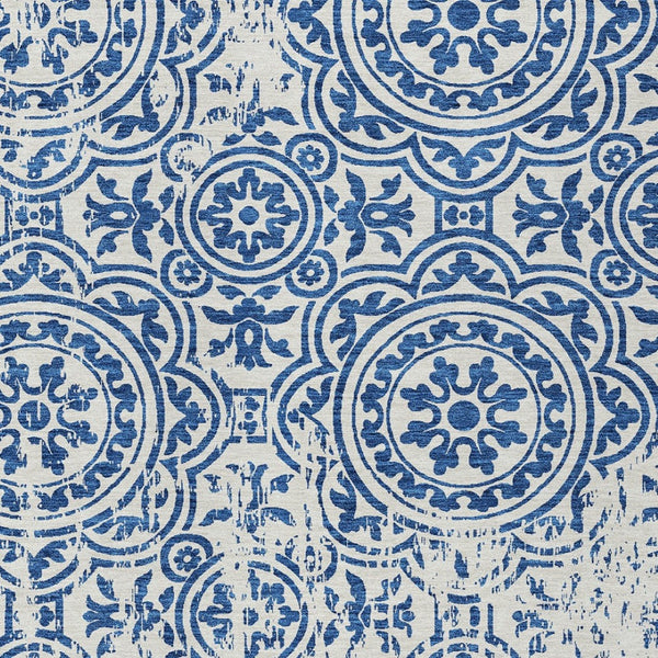 Homeroots 3' Artichoke Green Medallion Rug – Stylish, Washable, Indoor/Outdoor Comfort For Any Space 8' X 10' Polyester 585361