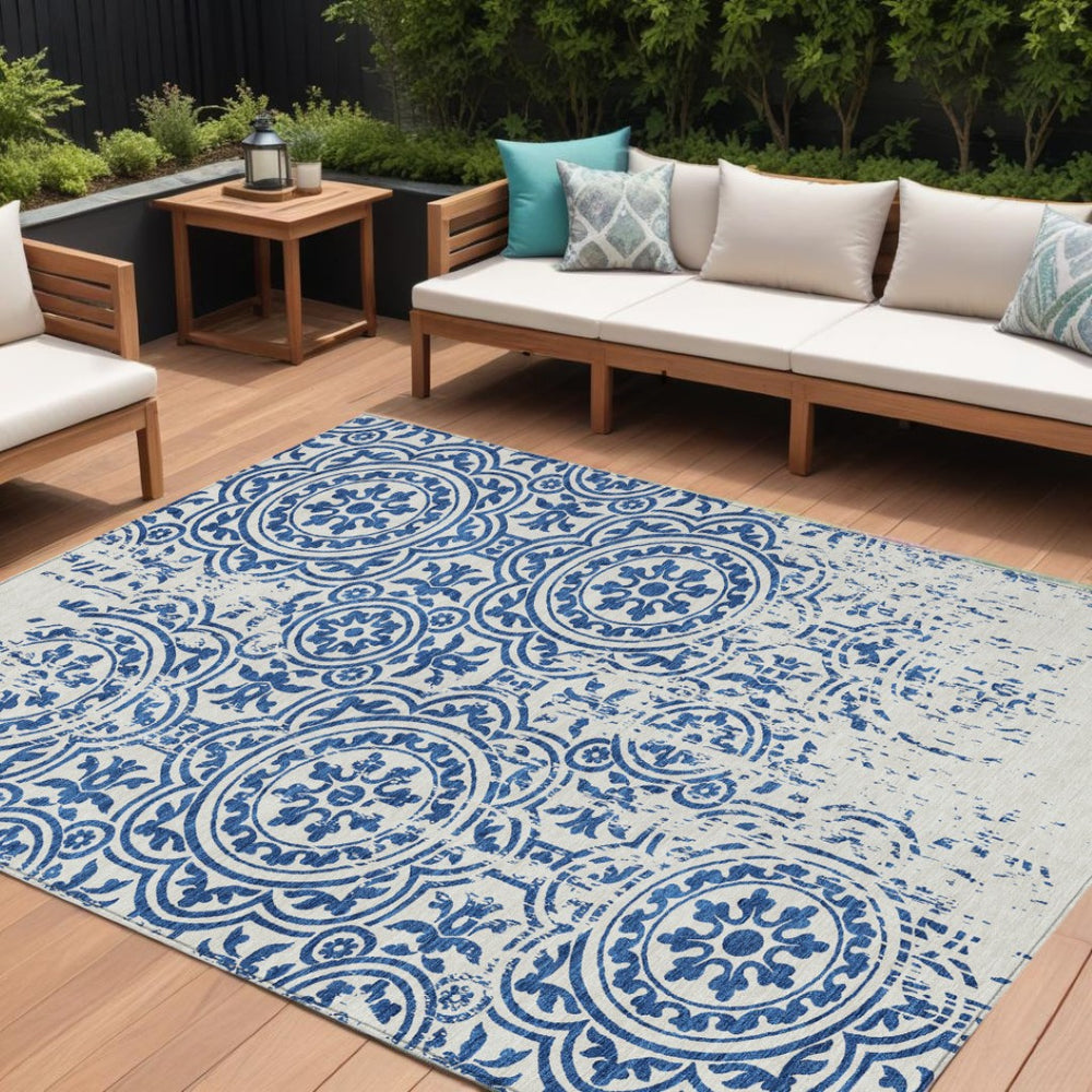 HomeRoots 9' Navy Blue and Ivory Medallion Area Rug - Stylish, Washable, Durable for Indoor & Outdoor Use 9' X 12' 585362