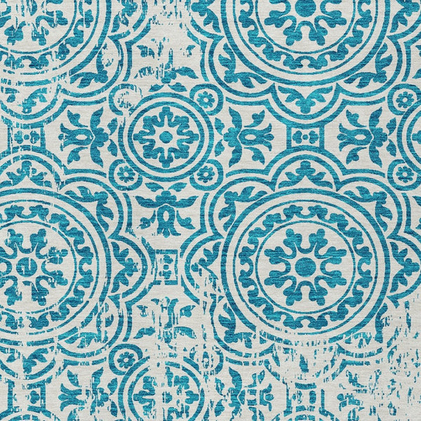 Homeroots 3' Artichoke Green Medallion Rug – Stylish, Washable, Indoor/Outdoor Comfort For Any Space 5' X 8' Polyester 585383