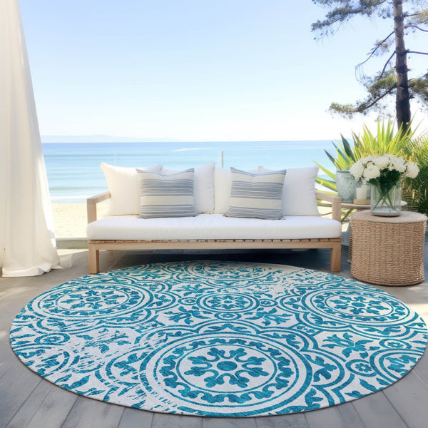 Homeroots 3' Artichoke Green Medallion Rug – Stylish, Washable, Indoor/Outdoor Comfort For Any Space 8' Round Polyester 585384