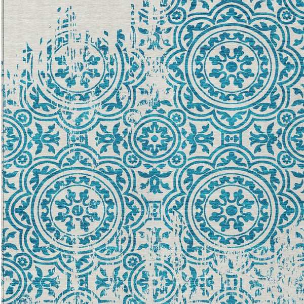 Homeroots 3' Artichoke Green Medallion Rug – Stylish, Washable, Indoor/Outdoor Comfort For Any Space 10' X 14' Polyester 585387