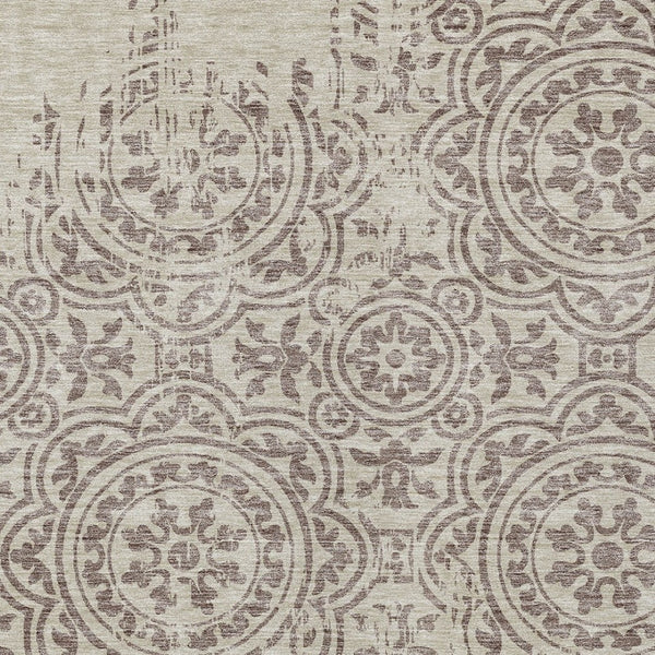 Homeroots 3' Artichoke Green Medallion Rug – Stylish, Washable, Indoor/Outdoor Comfort For Any Space 10' X 14' Polyester 585393