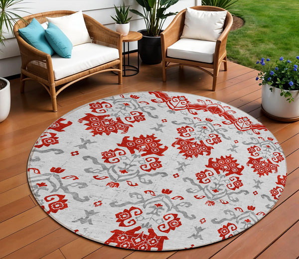 Homeroots 3' Stylish Beige Tan And Taupe Oriental Washable Area Rug For Indoor And Outdoor Spaces, Durable Design 8' Round Polyester 585456