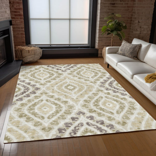 Homeroots 3' Beige Taupe Floral Washable Area Rug - Stylish Indoor Outdoor Design For Versatile Spaces 3' X 5' Polyester 585544