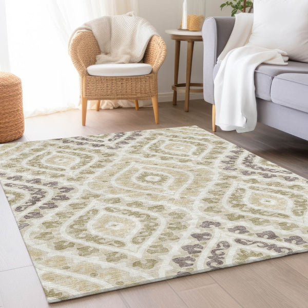 Homeroots 3' Beige Taupe Floral Washable Area Rug - Stylish Indoor Outdoor Design For Versatile Spaces 5' X 8' Polyester 585545