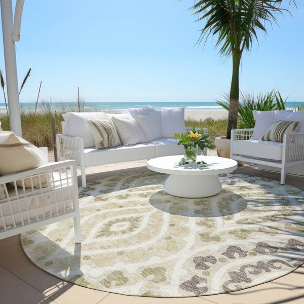 Homeroots 3' Beige Taupe Floral Washable Area Rug - Stylish Indoor Outdoor Design For Versatile Spaces 8' Round Polyester 585546