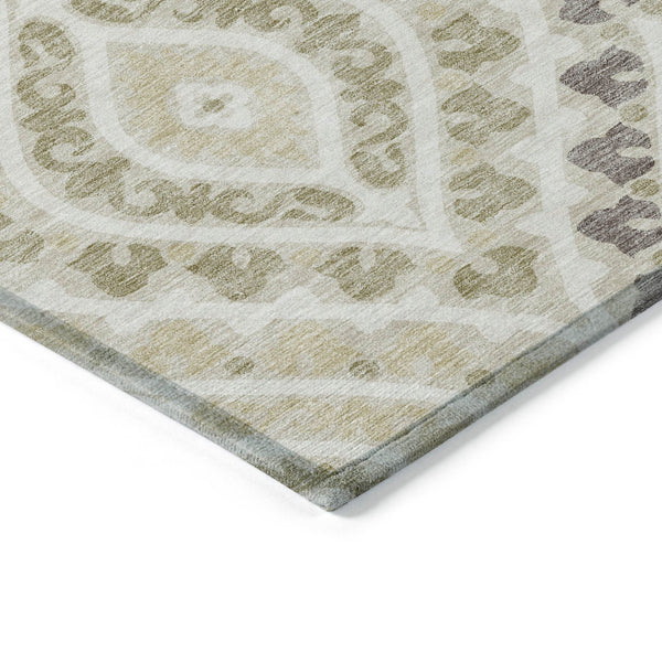 Homeroots 3' Beige Taupe Floral Washable Area Rug - Stylish Indoor Outdoor Design For Versatile Spaces 8' X 10' Polyester 585547