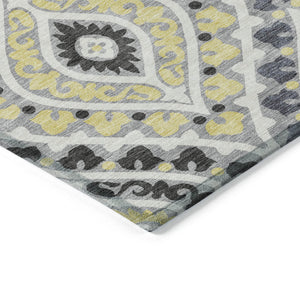 Homeroots 3' Beige Taupe Floral Washable Area Rug - Stylish Indoor Outdoor Design For Versatile Spaces 8' X 10' Polyester 585565