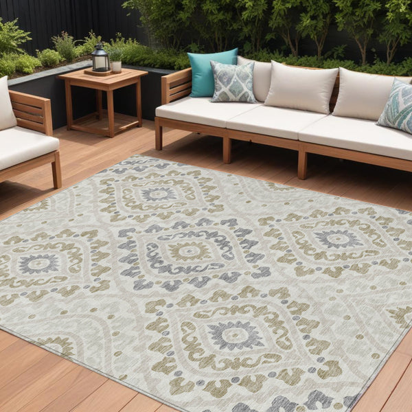 Homeroots 3' Beige Taupe Floral Washable Area Rug - Stylish Indoor Outdoor Design For Versatile Spaces 9' X 12' Polyester 585572