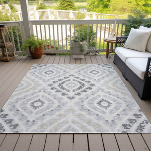 Homeroots 3' Beige Taupe Floral Washable Area Rug - Stylish Indoor Outdoor Design For Versatile Spaces 5' X 8' Polyester 585587