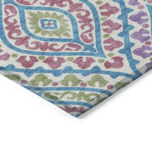 Homeroots 3' Beige Taupe Floral Washable Area Rug - Stylish Indoor Outdoor Design For Versatile Spaces 5' X 8' Polyester 585599