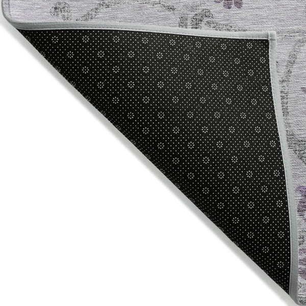 HomeRoots 5' Elegant Lavender Floral Area Rug – Durable, Washable Design for Indoor & Outdoor Spaces 5' X 8' 585647