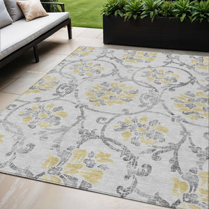 HomeRoots 5' Silver Gray and Gold Floral Area Rug - Elegant, Washable, Indoor/Outdoor Design for Any Space 5' X 8' 585665