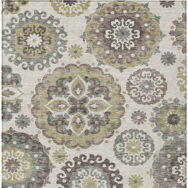 Homeroots 3' Beige Taupe And Brown Floral Medallion Rug - Washable Indoor Outdoor Area For Versatile Spaces 3' X 5' Polyester 585682