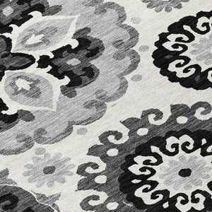 Homeroots 3' Beige Taupe And Brown Floral Medallion Rug - Washable Indoor Outdoor Area For Versatile Spaces 8' Round Polyester 585690