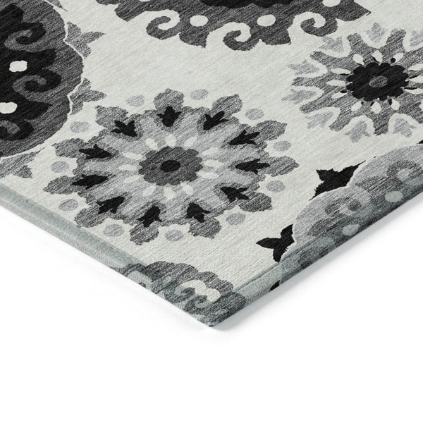 Homeroots 3' Beige Taupe And Brown Floral Medallion Rug - Washable Indoor Outdoor Area For Versatile Spaces 8' X 10' Polyester 585691