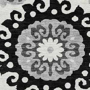 Homeroots 3' Beige Taupe And Brown Floral Medallion Rug - Washable Indoor Outdoor Area For Versatile Spaces 9' X 12' Polyester 585692