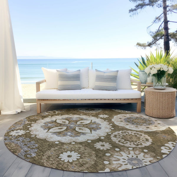 Homeroots 3' Beige Taupe And Brown Floral Medallion Rug - Washable Indoor Outdoor Area For Versatile Spaces 8' Round Polyester 585696
