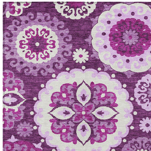 Homeroots 3' Beige Taupe And Brown Floral Medallion Rug - Washable Indoor Outdoor Area For Versatile Spaces 3' X 5' Polyester 585706