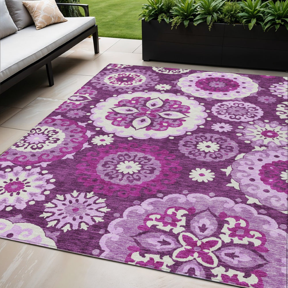 HomeRoots 5' Elegant Eggplant and Mauve Floral Medallion Area Rug for Indoor and Outdoor Spaces, Washable 5' X 8' 585707