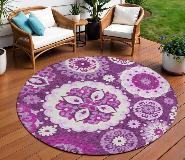 Homeroots 3' Beige Taupe And Brown Floral Medallion Rug - Washable Indoor Outdoor Area For Versatile Spaces 8' Round Polyester 585708