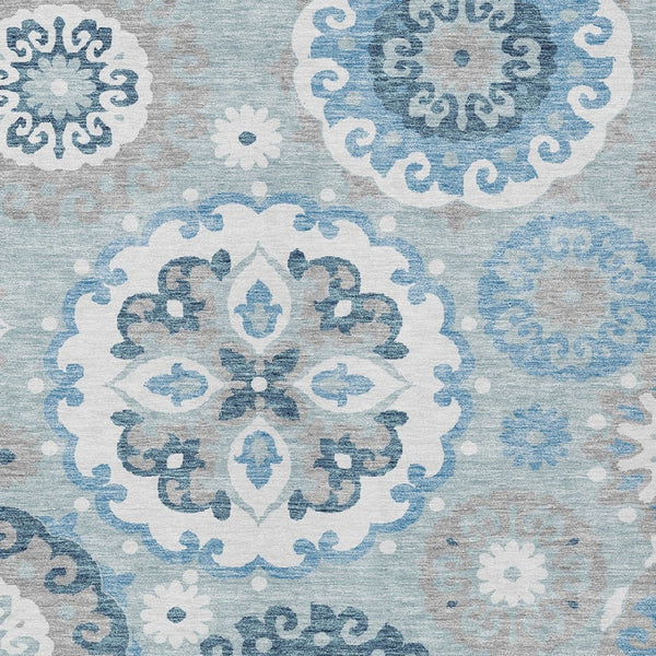 Homeroots 3' Beige Taupe And Brown Floral Medallion Rug - Washable Indoor Outdoor Area For Versatile Spaces 5' X 8' Polyester 585725