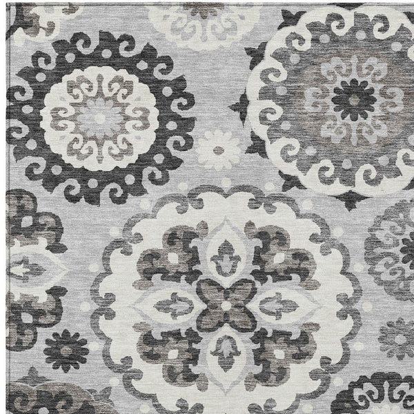 Homeroots 3' Beige Taupe And Brown Floral Medallion Rug - Washable Indoor Outdoor Area For Versatile Spaces 5' X 8' Polyester 585731