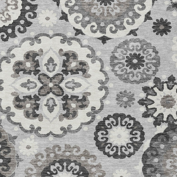 Homeroots 3' Beige Taupe And Brown Floral Medallion Rug - Washable Indoor Outdoor Area For Versatile Spaces 8' X 10' Polyester 585733