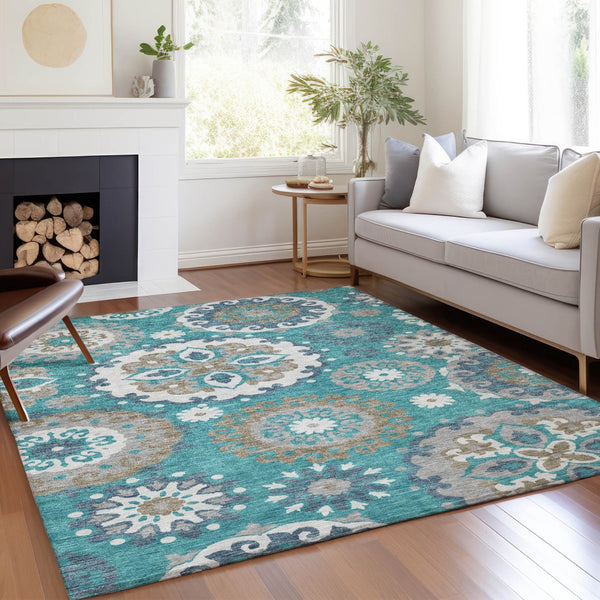 Homeroots 3' Beige Taupe And Brown Floral Medallion Rug - Washable Indoor Outdoor Area For Versatile Spaces 8' X 10' Polyester 585739