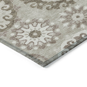 Homeroots 3' Beige Taupe And Brown Floral Medallion Rug - Washable Indoor Outdoor Area For Versatile Spaces 3' X 5' Polyester 585742