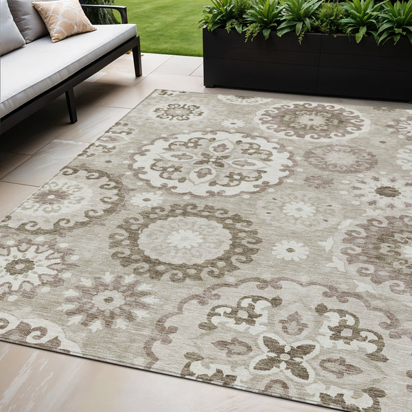 Homeroots 3' Beige Taupe And Brown Floral Medallion Rug - Washable Indoor Outdoor Area For Versatile Spaces 5' X 8' Polyester 585743
