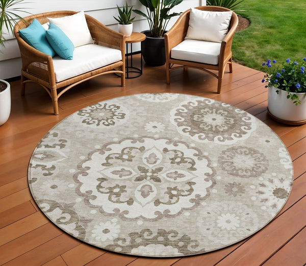 Homeroots 3' Beige Taupe And Brown Floral Medallion Rug - Washable Indoor Outdoor Area For Versatile Spaces 8' Round Polyester 585744