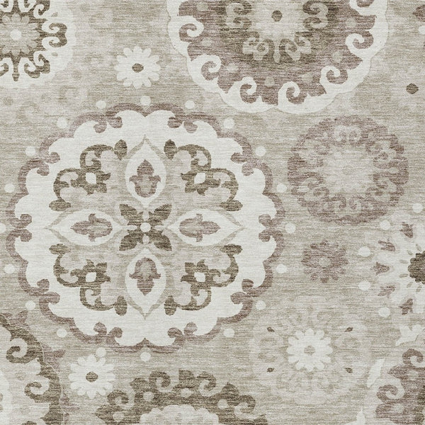 Homeroots 3' Beige Taupe And Brown Floral Medallion Rug - Washable Indoor Outdoor Area For Versatile Spaces 8' X 10' Polyester 585745